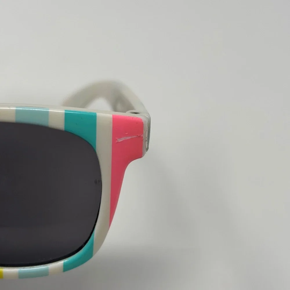 Carters Sunglasses Girls Multicolor Striped‎ Retro Wayfarer Beach Summer